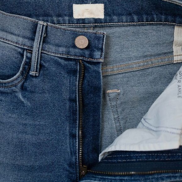 Mother Denim Hustler Ankle Fray Flare Jeans in Smoke Em' Size 26 - Picture 7 of 10